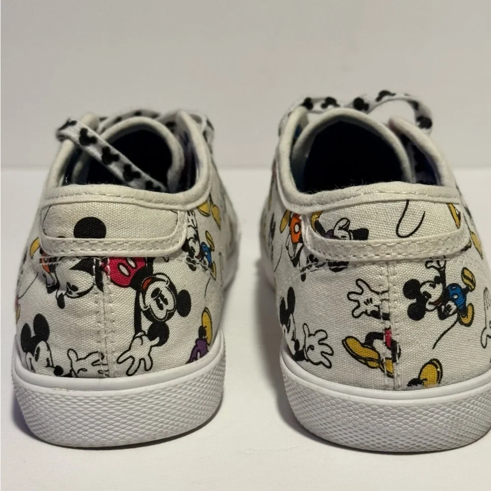 Disney Parks Mickey Mouse Women’s 6 Canvas Tennis Casual Shoes Lace Up Sneakers